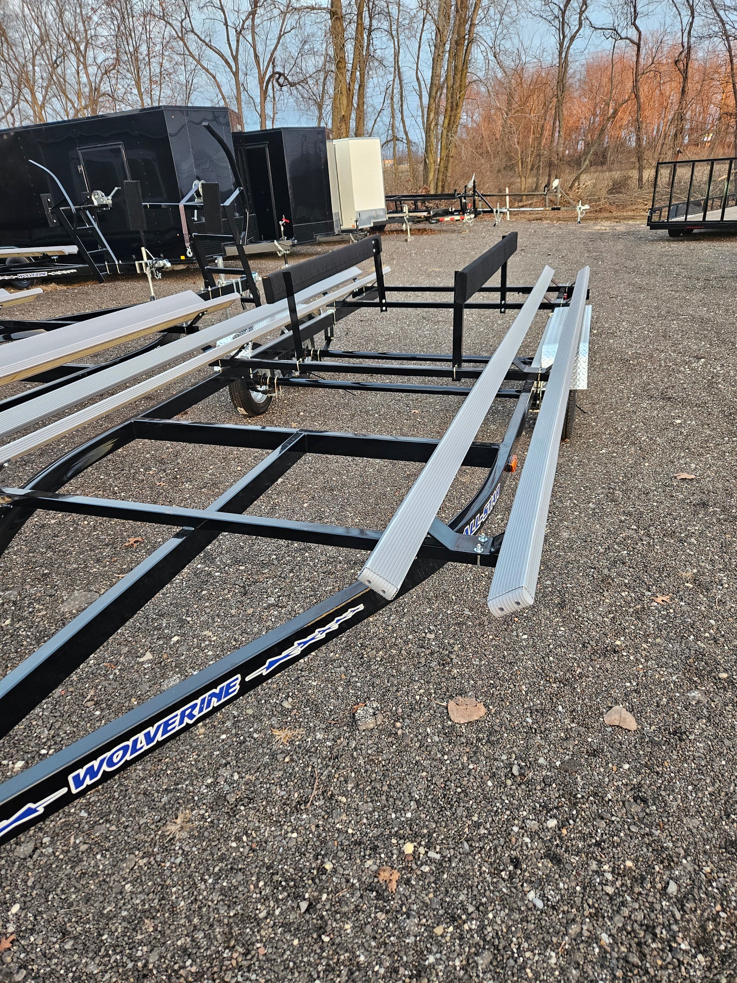 2026 Wolverine 22ft Pontoon trailer